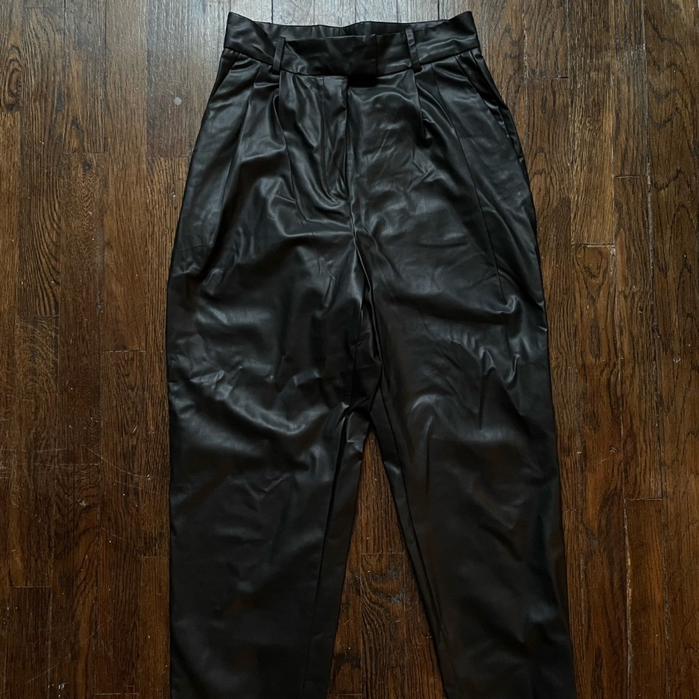 LIKE NEW H&M PLEATHER PANTS